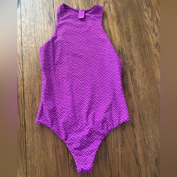 FENDI x SKIMS COLORADO PURPLE HIGH NECK SLEEVELESS BODYSUIT SIZE SMALL RARE - Picture 2 of 10